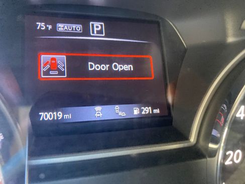 Used 2020 Nissan Pathfinder Platinum image 20