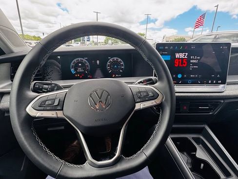 Used 2025 Volkswagen Tiguan S w/ 18" Wheel Package AWD/4WD image 17