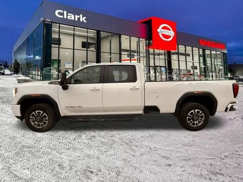 Used 2023 GMC Sierra 3500 AT4 w/ AT4 Preferred Package image 4