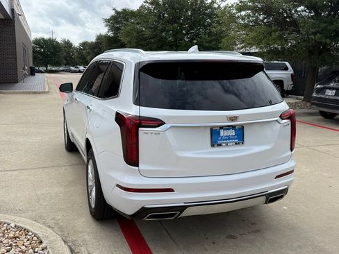 Used 2023 Cadillac XT6 Luxury FWD image 3