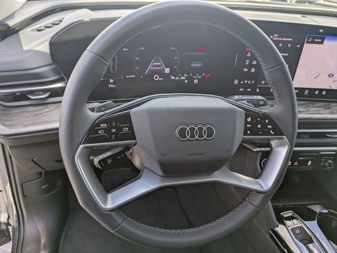 Used 2025 Audi Q5 Premium w/ Convenience Package AWD/4WD image 18