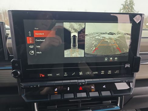 New 2026 GMC Hummer EV SUV AWD/4WD image 25