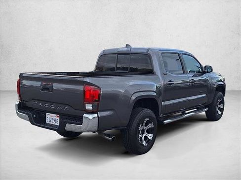 Used 2020 Toyota Tacoma SR5 image 5