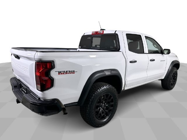Used 2025 Chevrolet Colorado Trail Boss AWD/4WD image 8