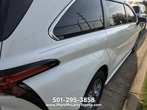 Used 2021 Toyota Sienna LE FWD image 9