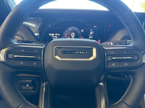 New 2026 GMC Yukon Denali Ultimate w/ LPO, Floor Liner Package AWD/4WD image 27