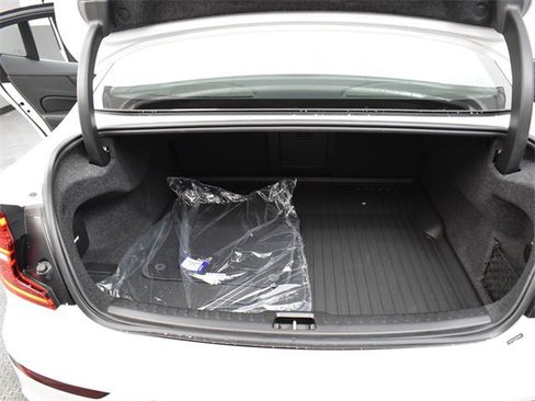 Used 2023 Volvo S60 B5 Ultimate w/ Climate Package image 23