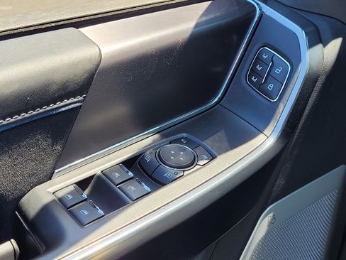 New 2025 Ford F150 Platinum w/ Equipment Group 702A High image 38