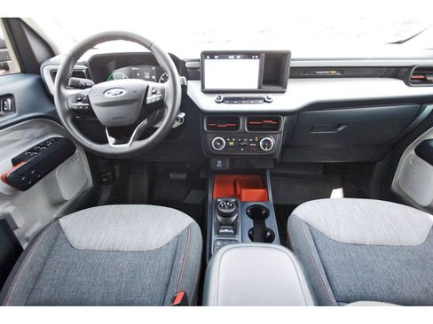 Used 2023 Ford Maverick XLT w/ XLT Luxury Package image 11