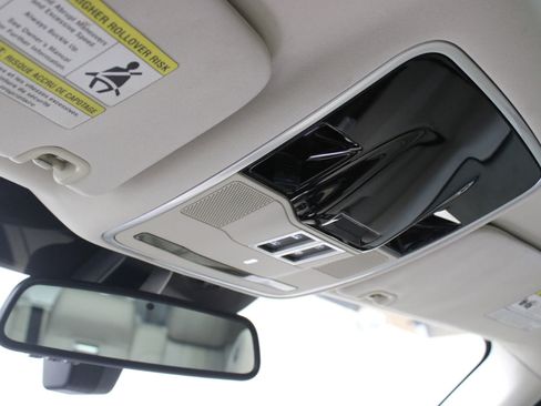 Used 2013 Land Rover Range Rover Supercharged image 24