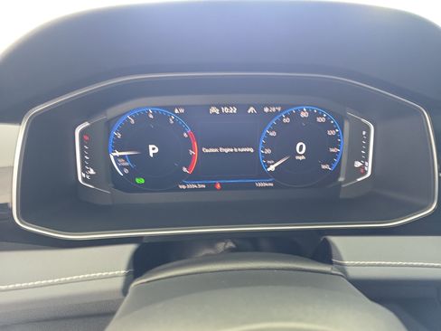 Certified 2025 Volkswagen Jetta SEL image 18