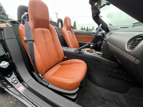 Used 2008 MAZDA MX-5 Miata Grand Touring w/ Premium Pkg RWD image 22