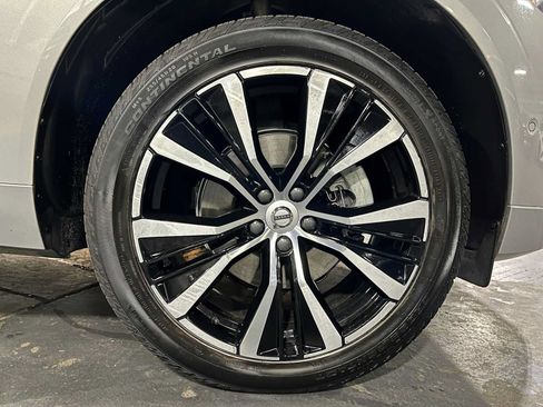 Used 2023 Volvo XC60 B5 Ultimate AWD/4WD image 9