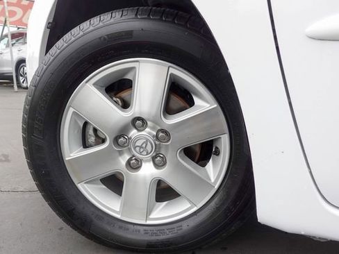 Used 2009 Toyota Sienna LE image 11