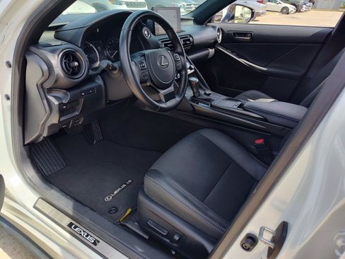 Used 2023 Lexus IS 300 w/ Comfort Package RWD image 2