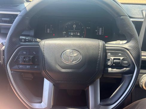 Used 2025 Toyota 4Runner SR5 RWD image 25
