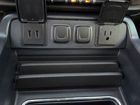 Used 2016 GMC Sierra 1500 Denali w/ Denali Ultimate Package image 29