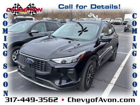 Used 2023 Ford Escape Active image 1