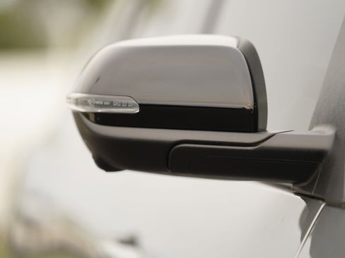 New 2026 Chevrolet Traverse LT w/ Midnight/Sport Edition FWD image 37