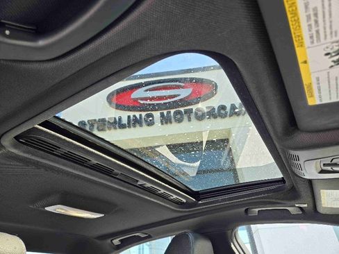 Used 2018 BMW 328d Sedan w/ Convenience Package image 13