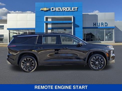 New 2025 Chevrolet Traverse LT w/ Enhanced Driving Package image 3