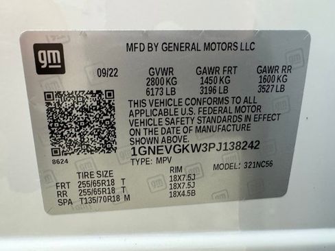 Used 2023 Chevrolet Traverse LT image 32