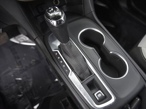 Used 2018 Chevrolet Equinox LT image 24