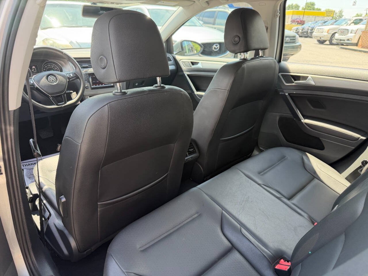 Used 2015 Volkswagen Golf S FWD image 29