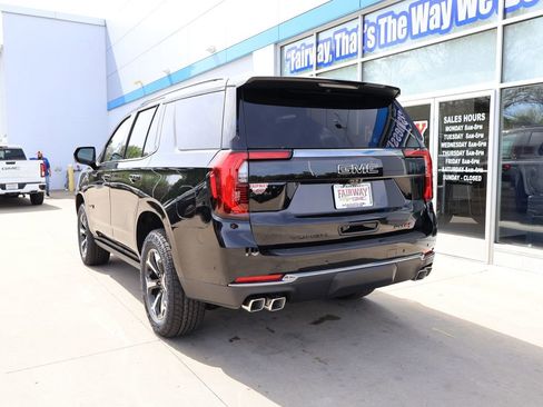 New 2026 GMC Yukon AT4 AWD/4WD image 8
