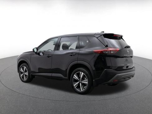 Used 2025 Nissan Rogue SV FWD image 7