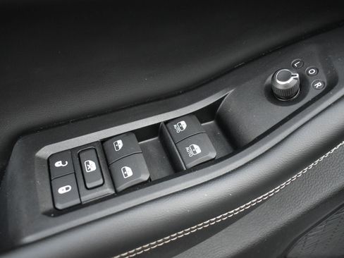 Used 2023 Jeep Grand Cherokee L Limited image 13