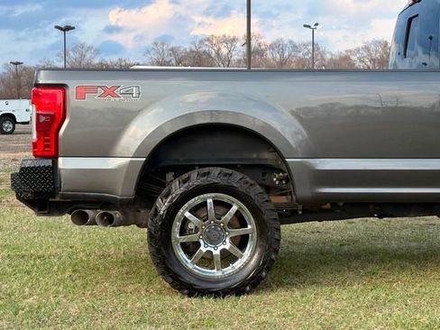 Used 2017 Ford F350 Lariat w/ Lariat Ultimate Package image 9