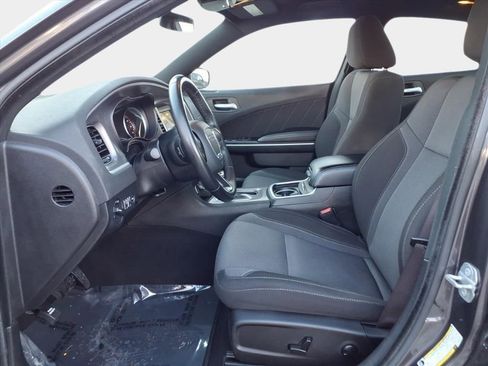 Used 2022 Dodge Charger SXT image 9