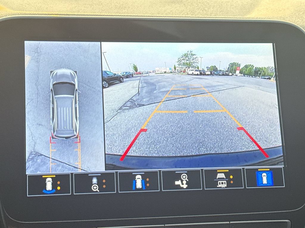 Certified 2024 Chevrolet Equinox Premier AWD/4WD image 19