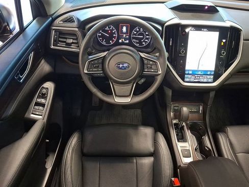Certified 2025 Subaru Ascent Touring AWD/4WD image 12