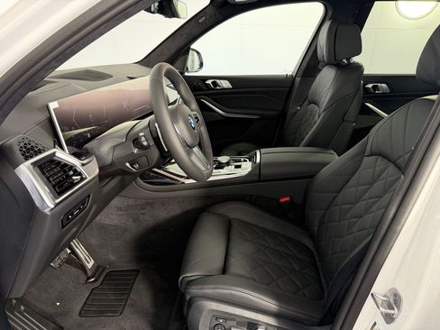 New 2027 BMW X7 xDrive40i image 5