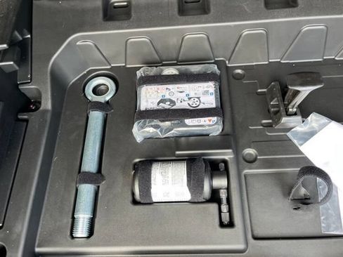 Used 2024 Chevrolet Equinox EV LT FWD image 26