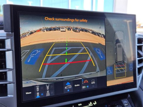 Used 2025 Toyota Sequoia Platinum image 36