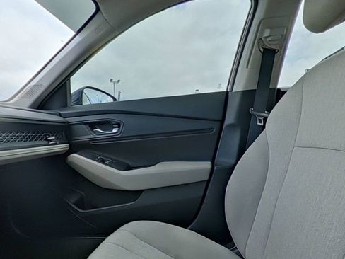 Used 2025 Honda Accord SE image 31
