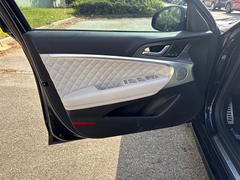 Used 2025 Genesis G70 3.3T Advanced w/ Sport Prestige Package AWD/4WD image 10
