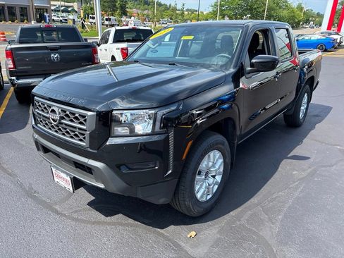 Used 2023 Nissan Frontier SV w/ Tow Package AWD/4WD image 3