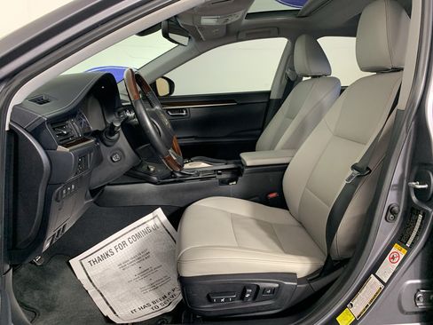 Used 2018 Lexus ES 350 w/ Navigation System Package FWD image 15