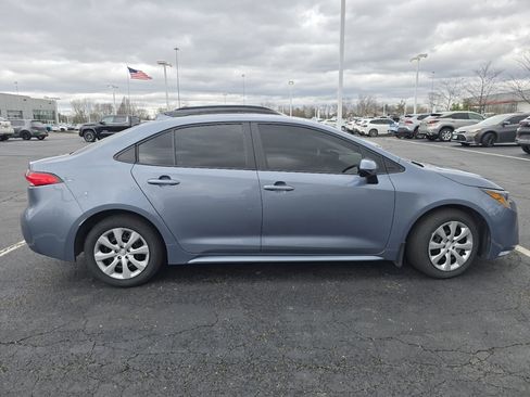 Certified 2025 Toyota Corolla LE image 8