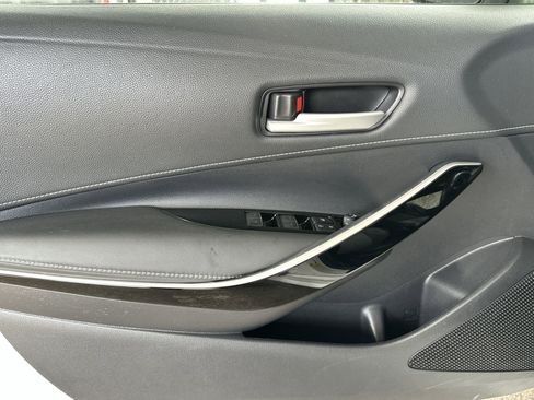 Used 2023 Toyota Corolla XSE image 27