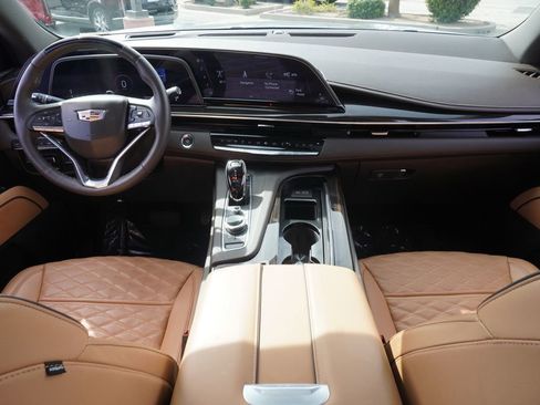 Certified 2023 Cadillac Escalade Premium Luxury w/ Performance Package image 11