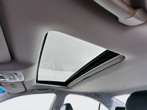 Used 2010 Lexus ES 350 FWD image 24