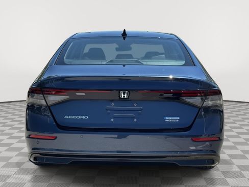 Used 2023 Honda Accord Touring image 4
