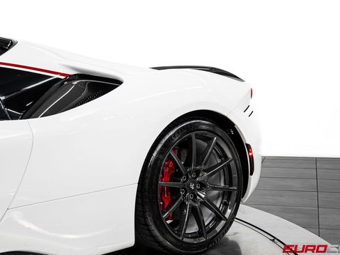 Used 2021 Ferrari SF90 Stradale AWD/4WD image 22