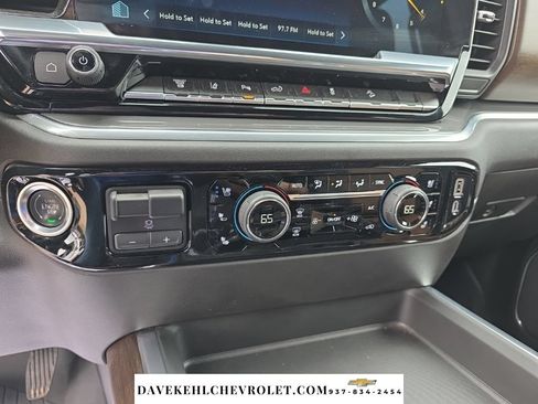 Used 2024 Chevrolet Silverado 2500 High Country w/ High Country Premium Package AWD/4WD image 21