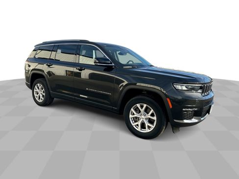Used 2022 Jeep Grand Cherokee L Limited w/ Trailer Tow Group (B) image 2